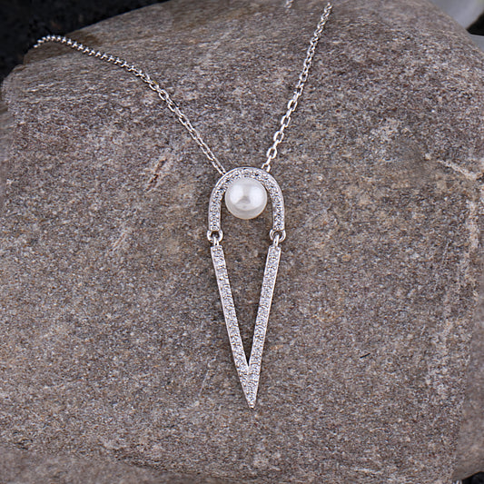 Sterling Silver Pendant with Fresh Water Pearl on a 16" Chain - NPZ007