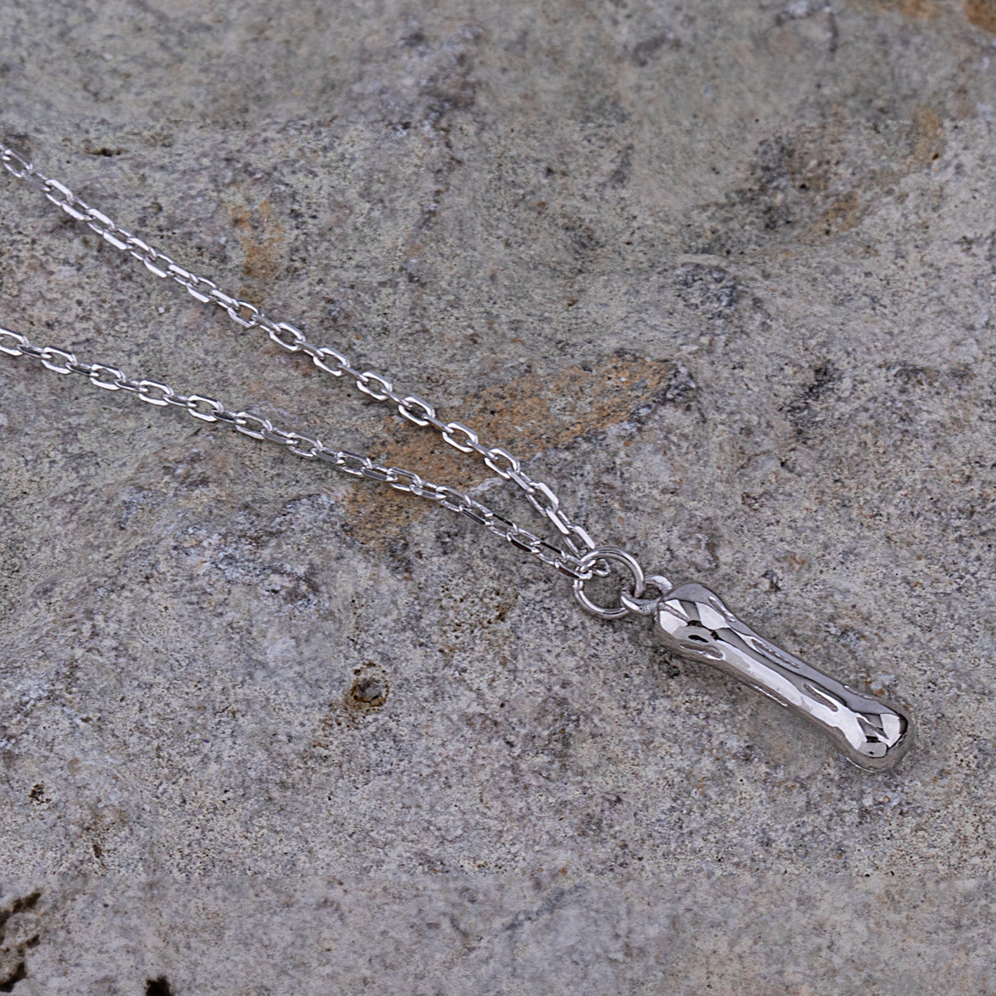 Sterling Silver 'I' Initial Pendant with Necklace